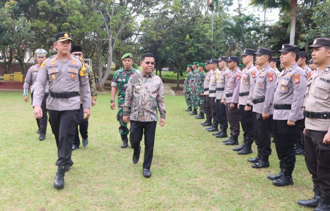 Sambut Natal 2023 dan Tahun Baru 2024, Polres Lebong Gelar Apel Pasukan Ops Lilin