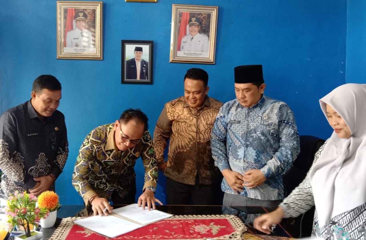 Sertijab Kadis Kominfo-SP dan Kadis PMD, Danial Paripurna Resmi Jabat Plt