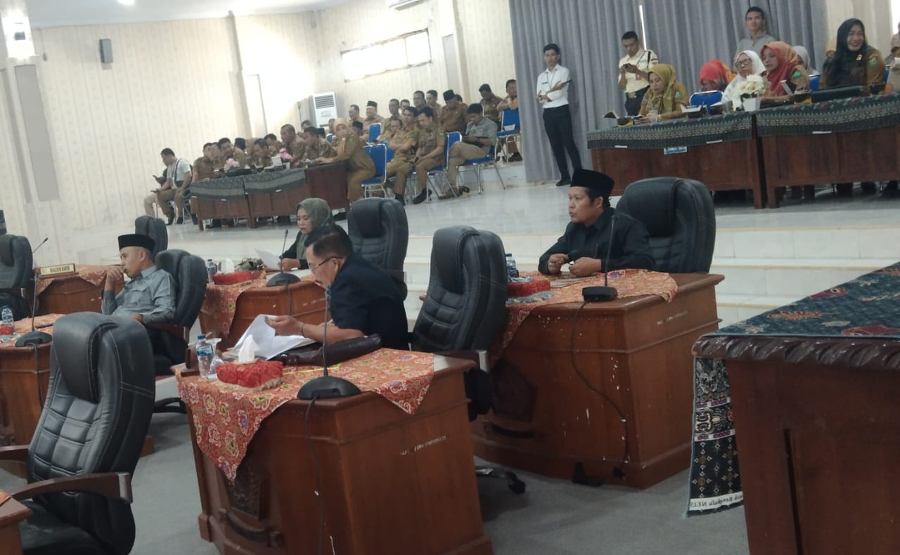 Paripurna Pandangan Umum Fraksi, DPRD Lebong Apresiasi WTP 8 Kali Berturut-turut
