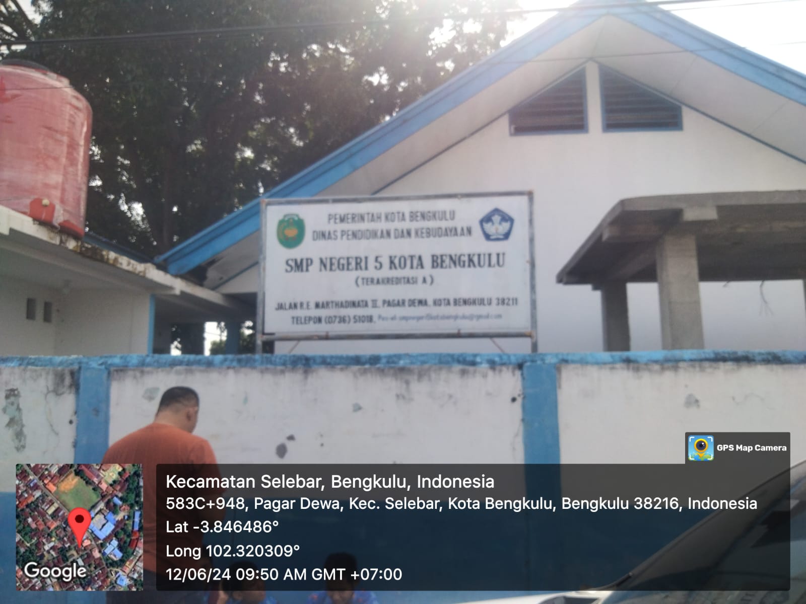 Aktifis muda Humas DPP BAKORNAS di dampingi investigasi media BARESKRIMNEWS Soroti dugaan praktek PUNGLI di Dunia Pendidikan di Kota Bengkulu