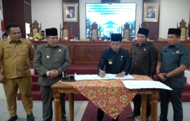 Enam  DPRD Lebong Setujui Raperda LKPD Tahun 2023