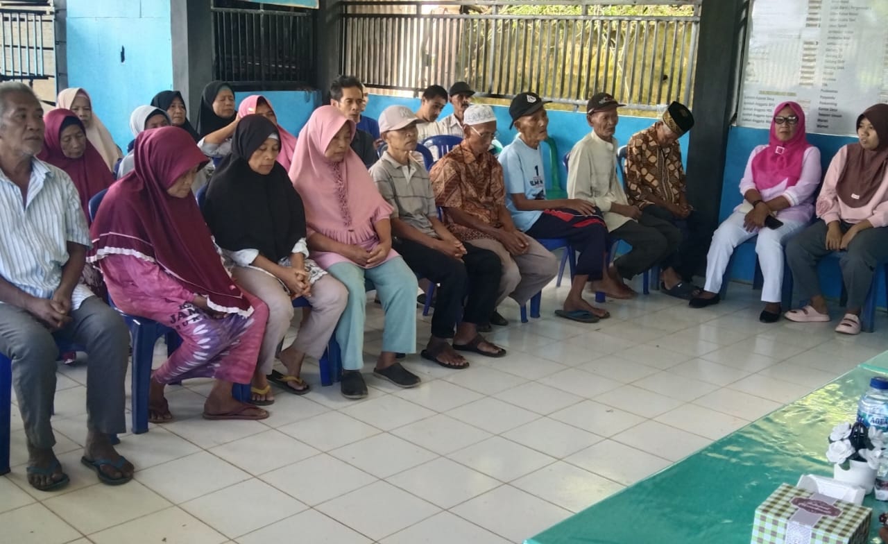 Pemerintah Desa Gandung Salurkan BLT DD Triwulan Pertama Tahun Anggaran 2025